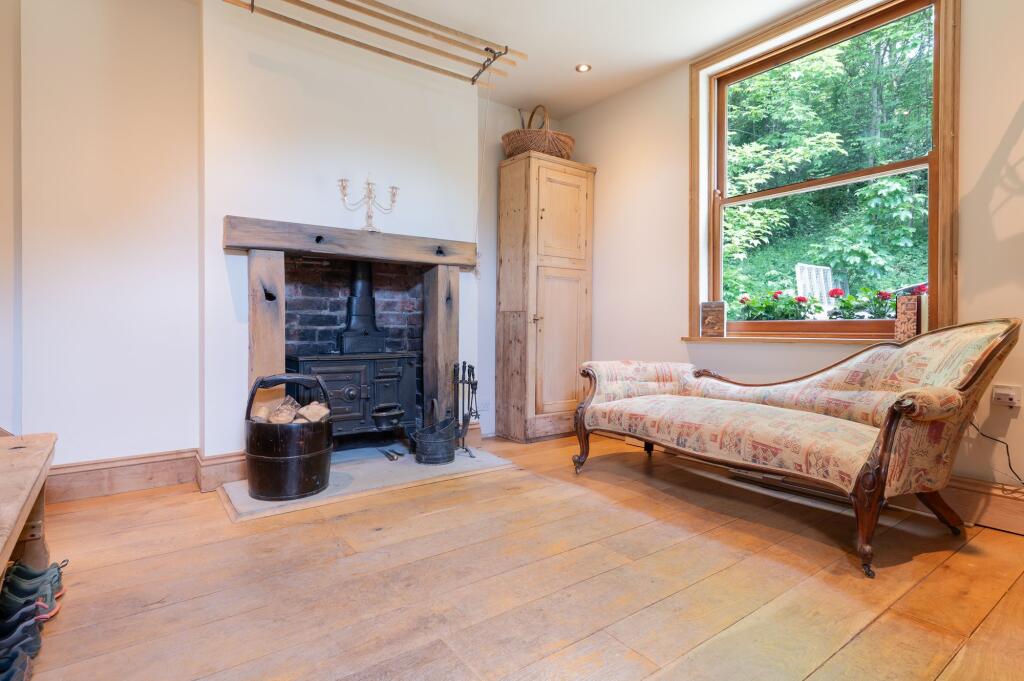 RECEPTION ROOMS AND KITCHEN DINING ROOM