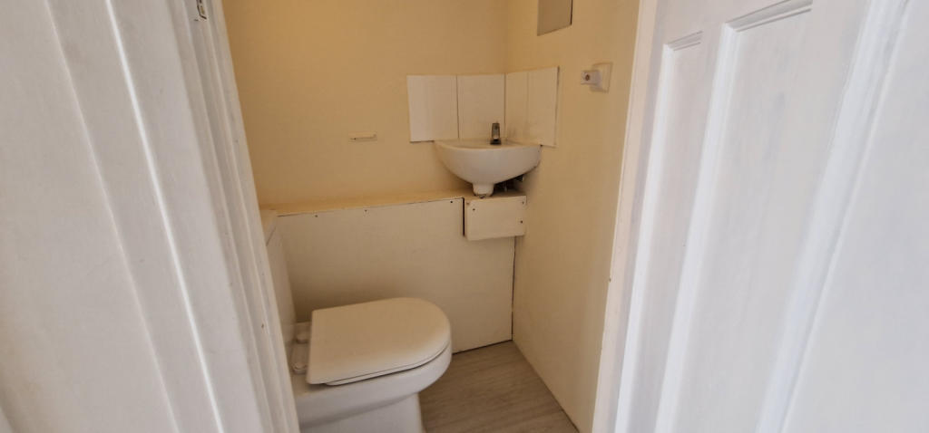 CLOAK ROOM