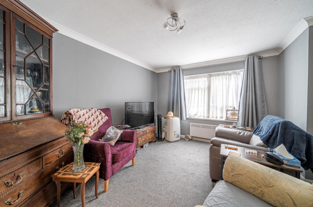 1357946-6-68ef8e0...