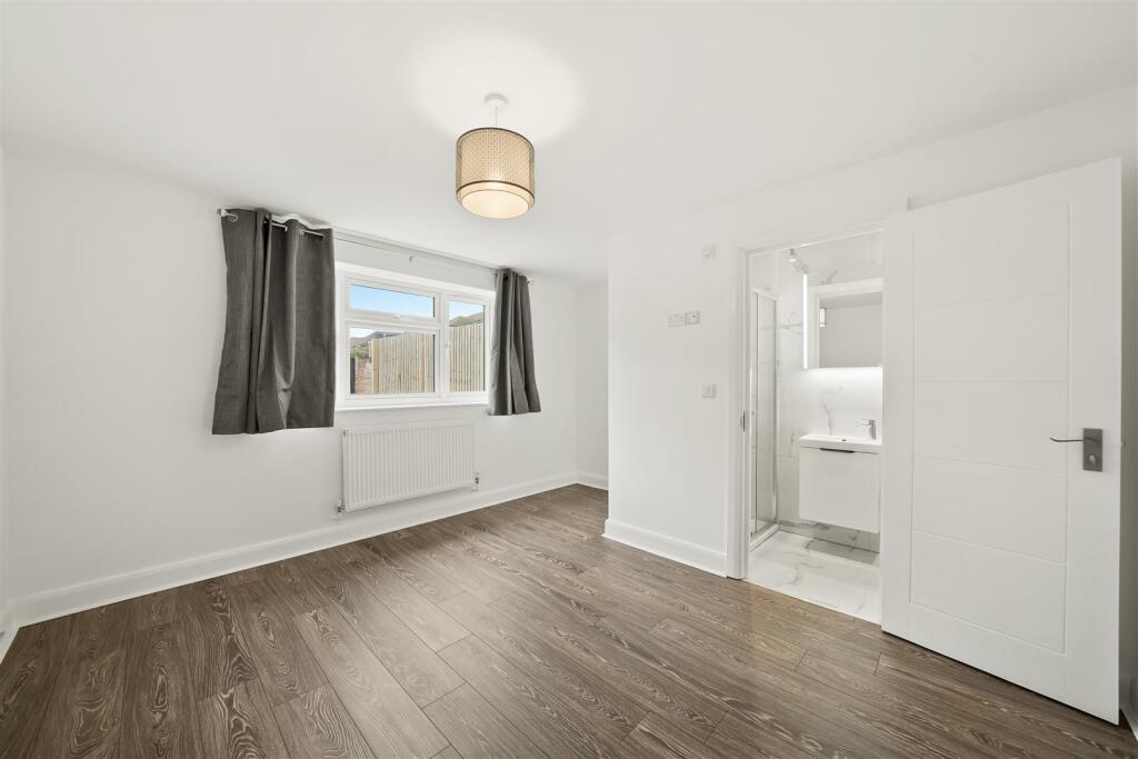 1A Dalmeny Close - brJAiTD7To009OaJwC84.jpg