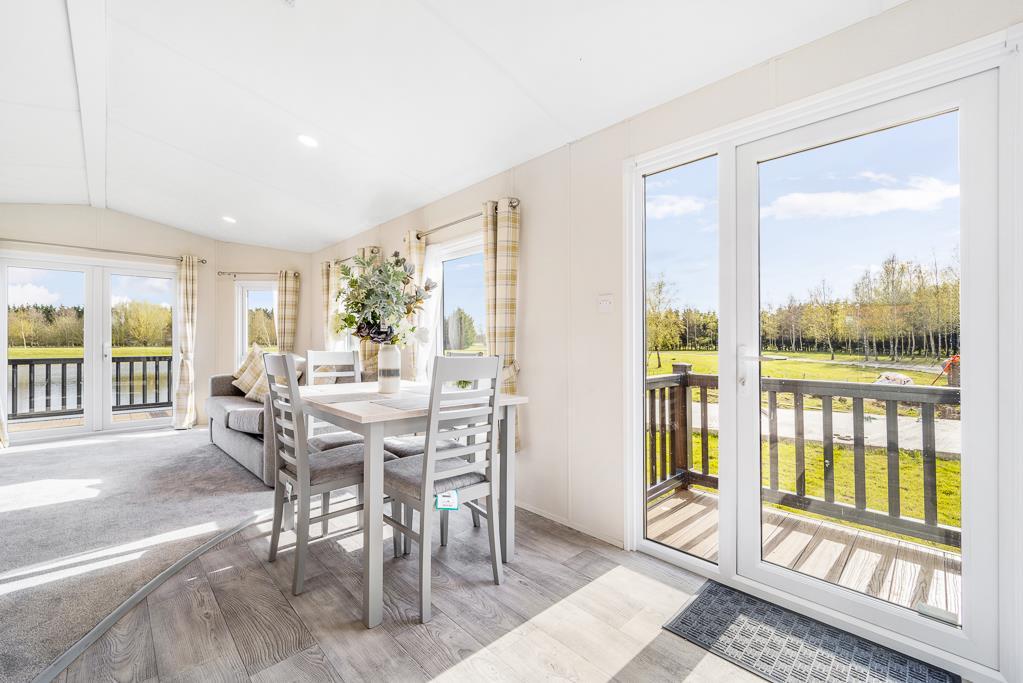 Swan Lake Country Park (Swineshead)-38.jpg