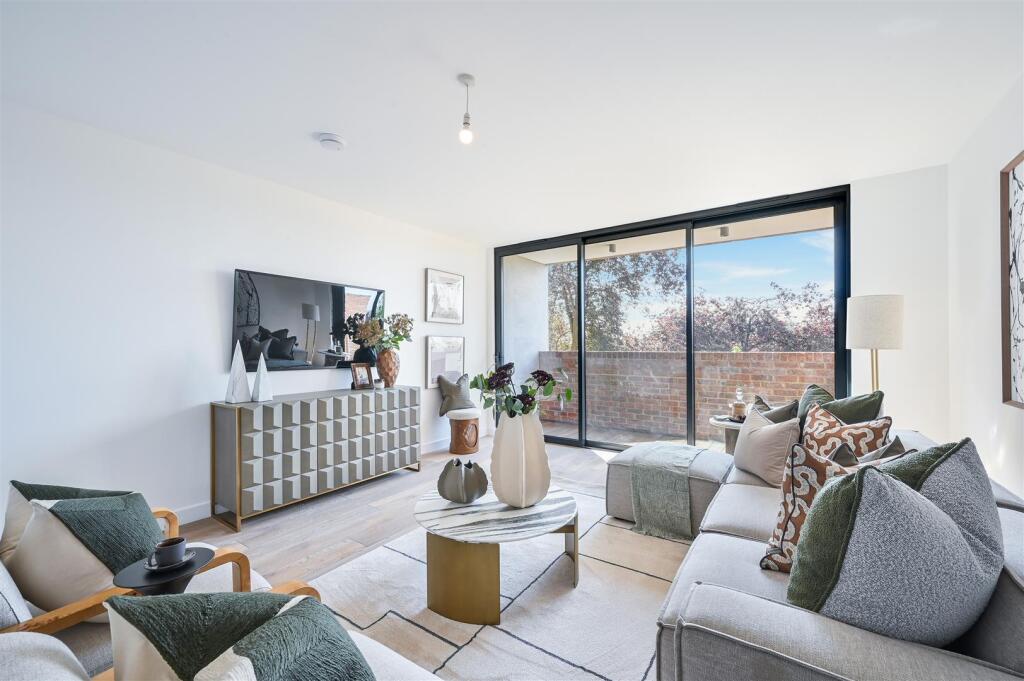 COTTENHAM PARK ROAD, 37, 2- (1).jpg