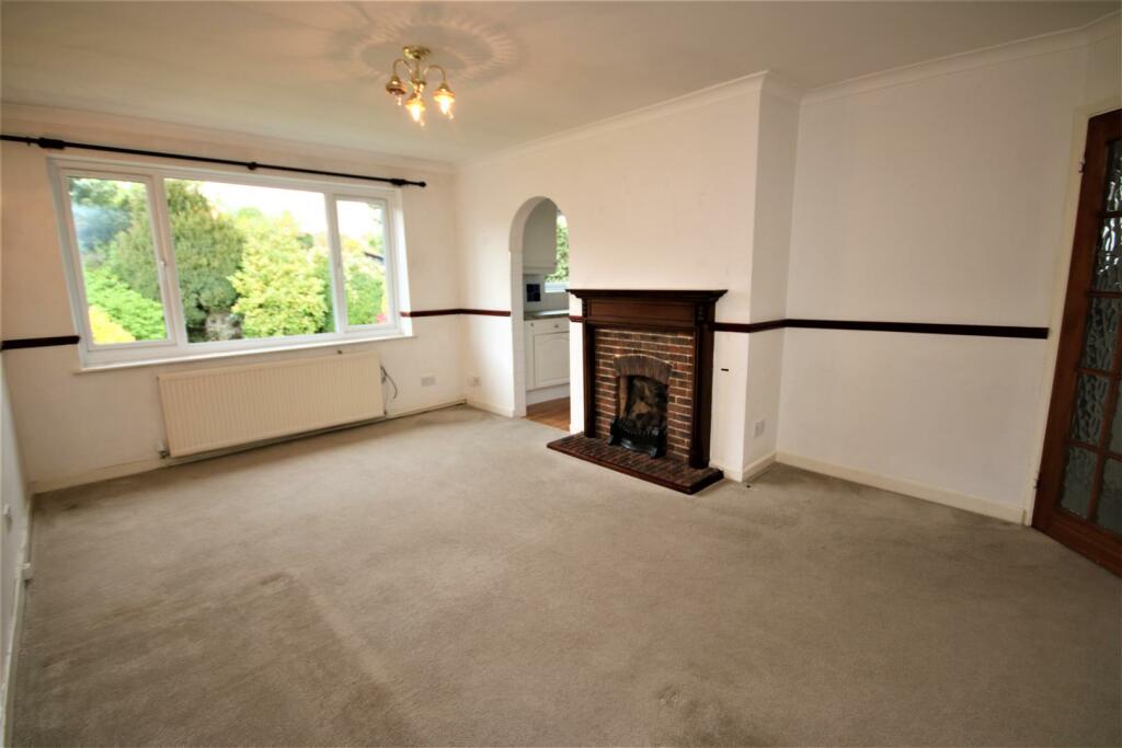 RECEPTION ROOM: PIC. 1