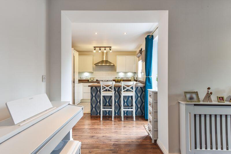 Open Plan Access From Kitchen to Fami...