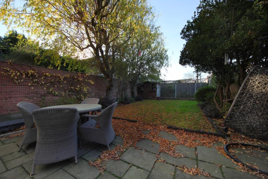 GV- 40 Woodfield Rd (25).jpg