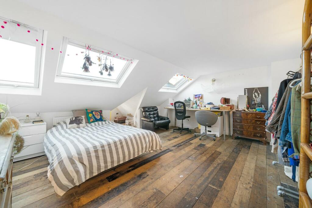 Bedroom (2).jpg