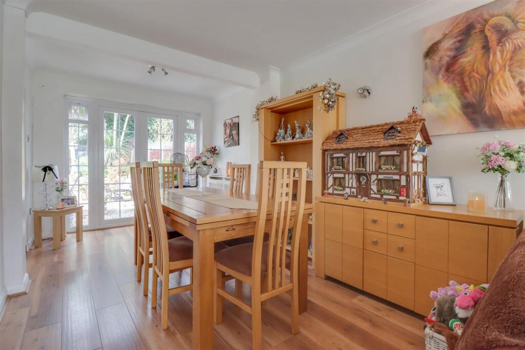 14 BURNE AVENUE-10.jpg