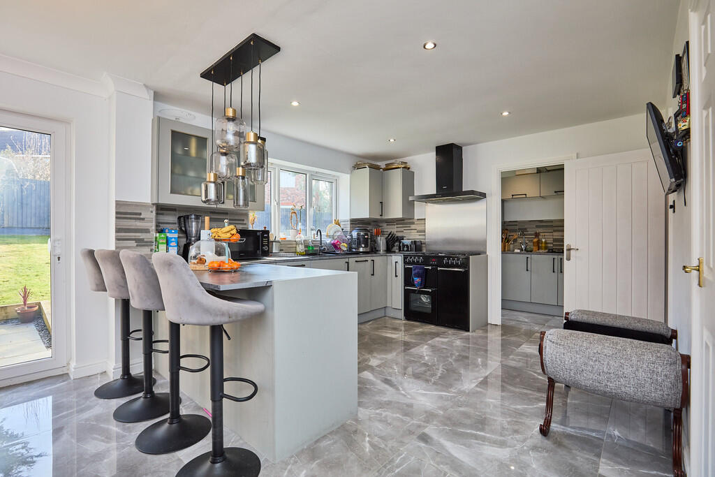 Edward Knight 202...