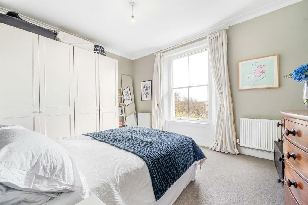 Principal bedroom.jpg
