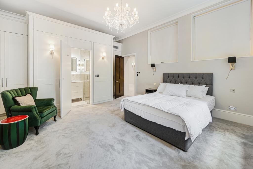 Basement Flat 5 C...