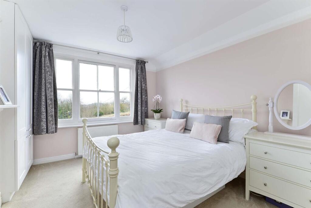 60 The Mount (12)-1920.jpg