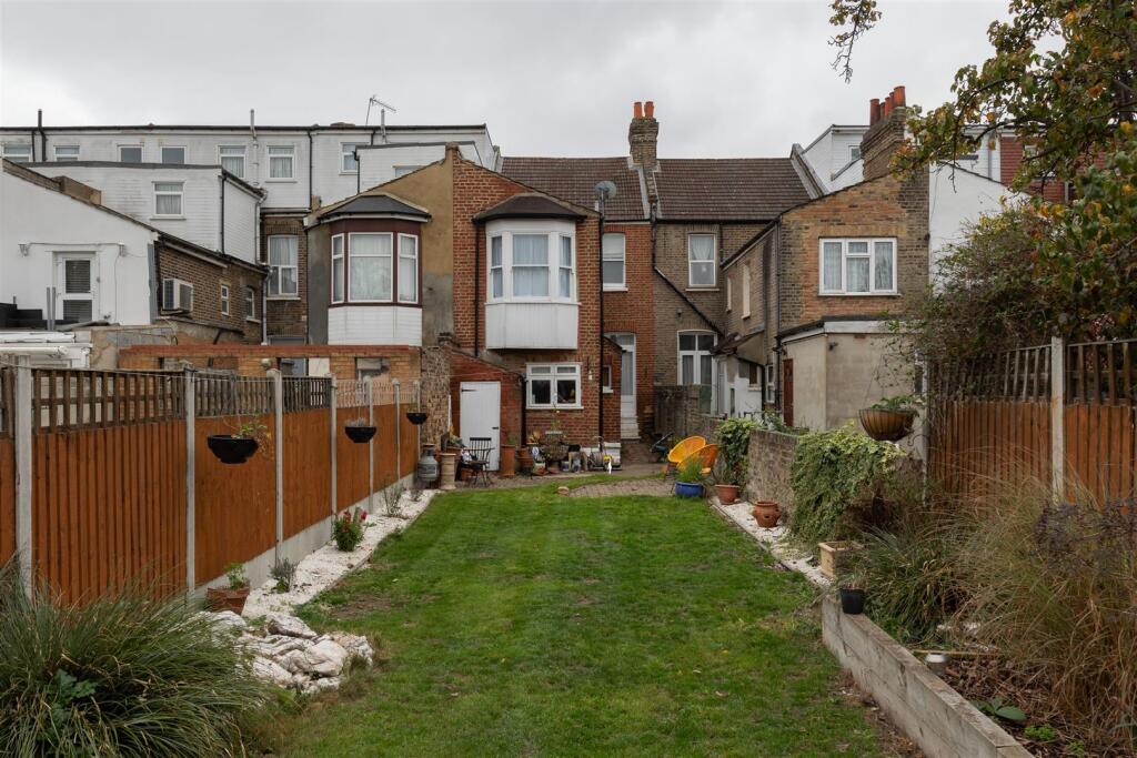 Romford Road, E7