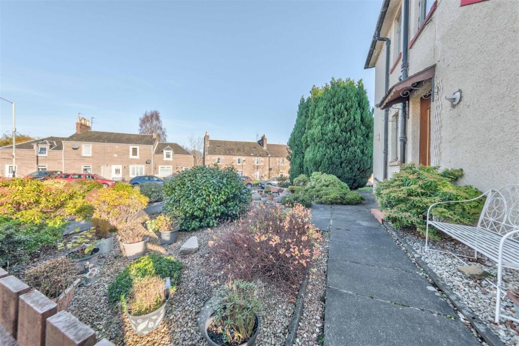 3 Main Street Invergowrie-8.JPG