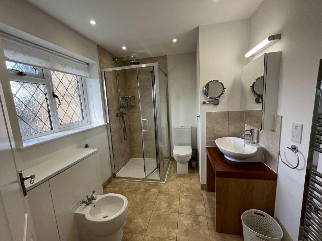 Ensuite bathroom