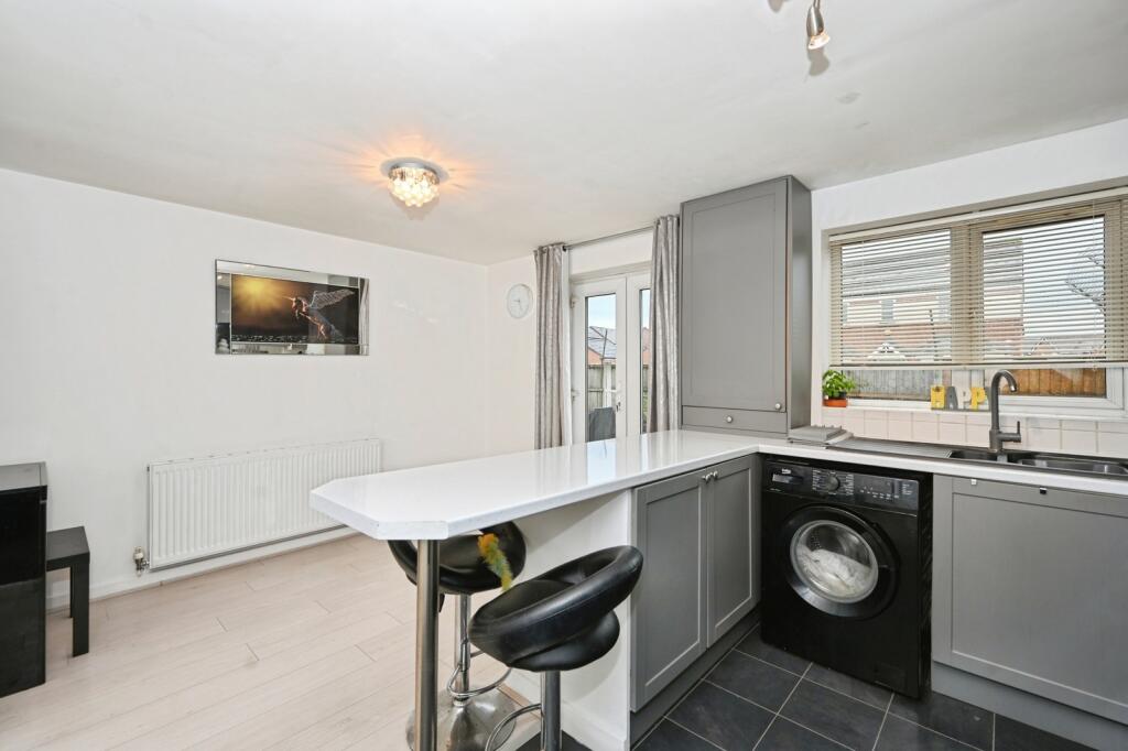 Kitchen/Dinning Area