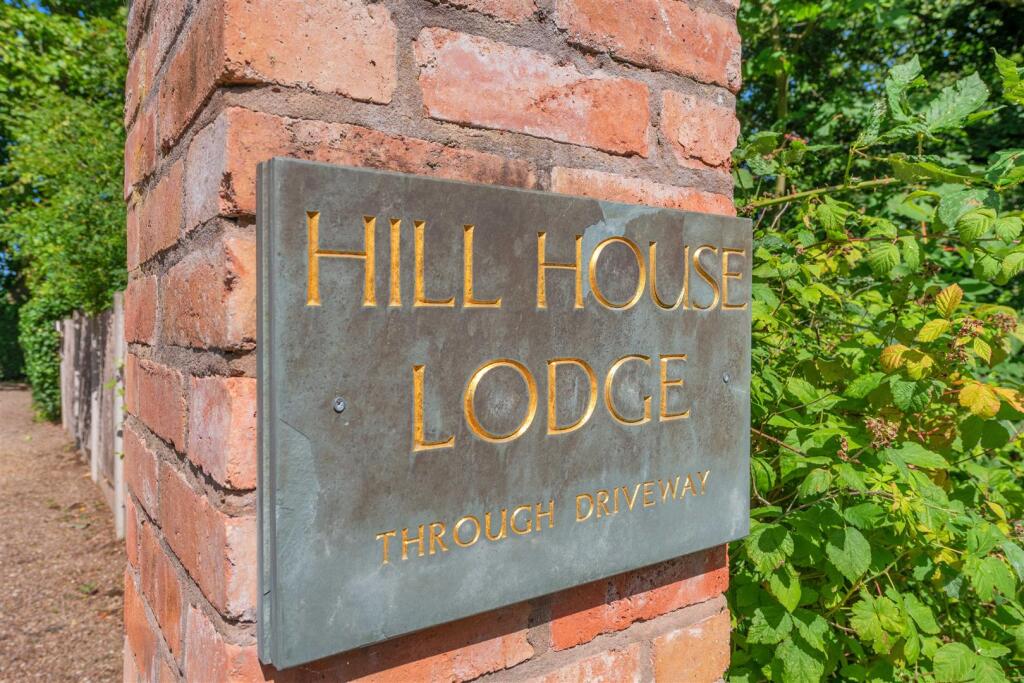 1 hill house lodge-low-2.jpg