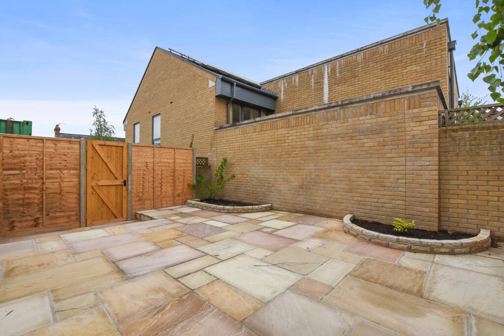 09-97e1GCHAM - 27A Church Lane - Gdn 2 -Origina...