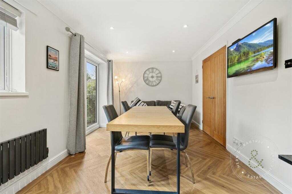 Acorn Grove, Pontprennau, Hern Crabtree (8).jpg