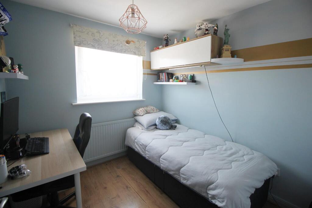 Bed 2.JPG