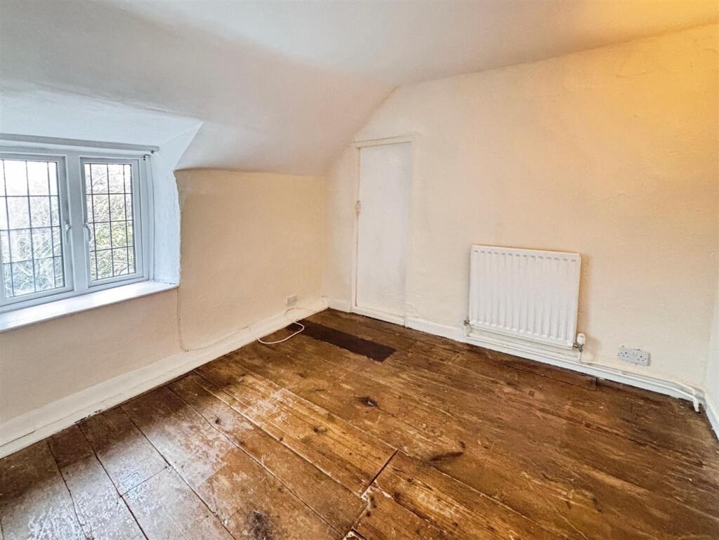 Bedroom One.jpg