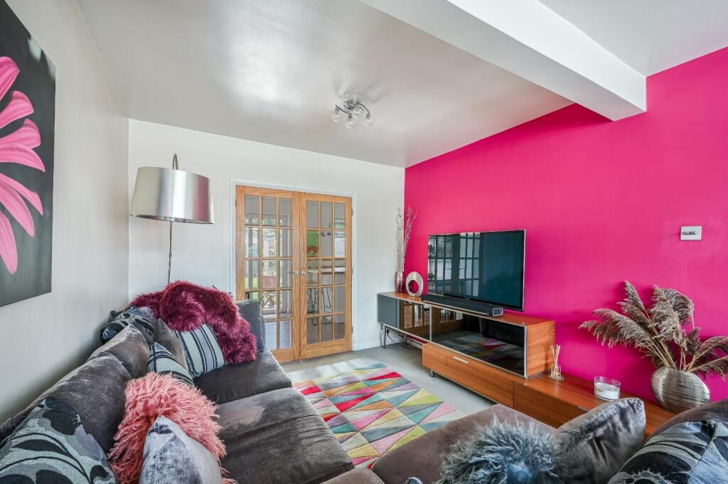 CAVERLEIGH WAY-3.jpg