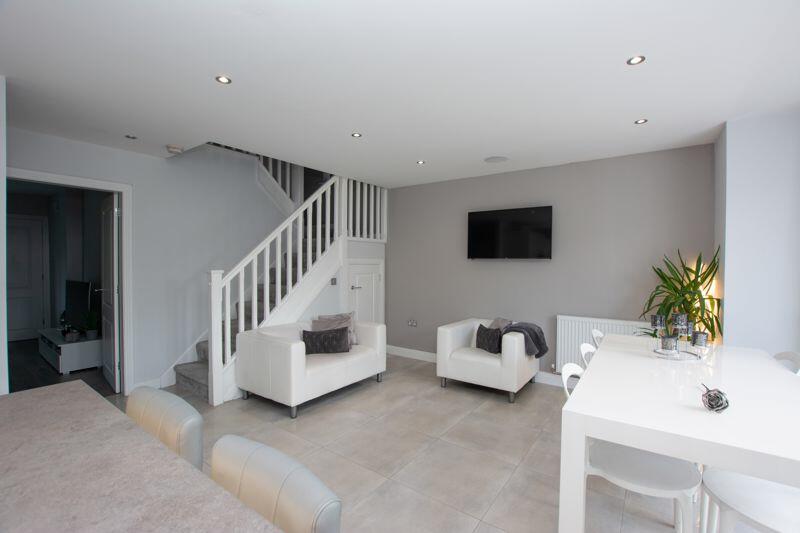 Lounge/Family/Dining