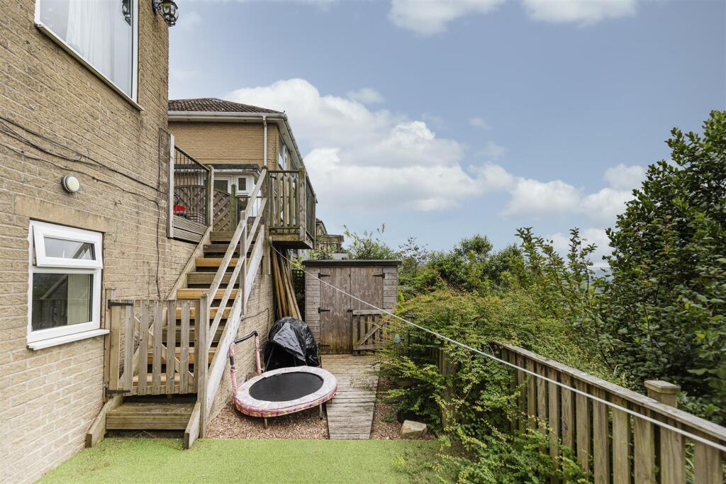 Bramleys Estate Agents - High Crest - Linthwaite (