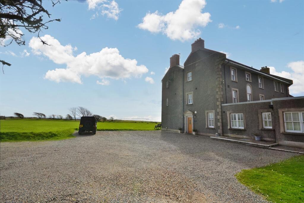 Flat 1 Llanunwas, Solva, Haverfordwest