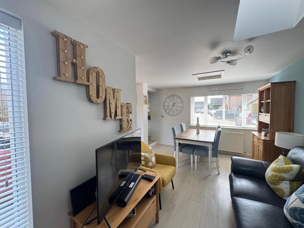 WhatsApp Image 2025-05-01 at 15.34.44_995598fd.jpg