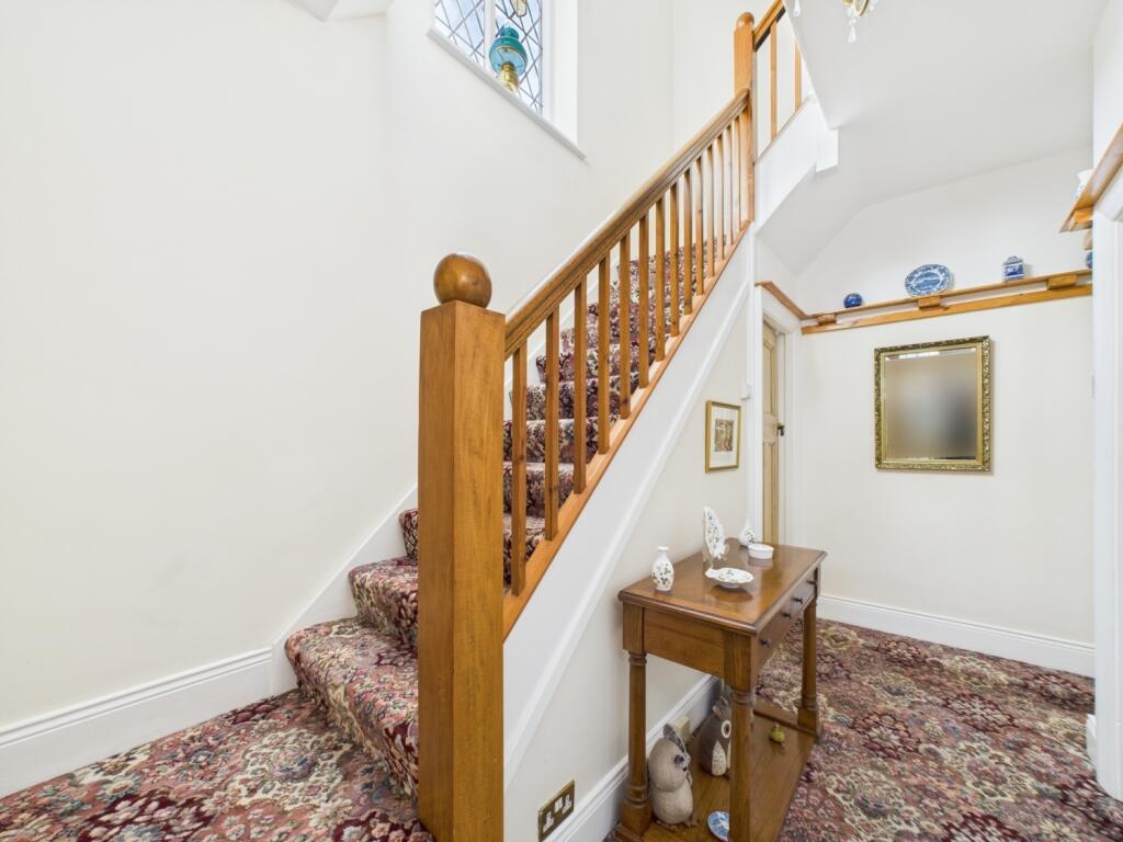 CAM02195G0-PR0066-STILL013