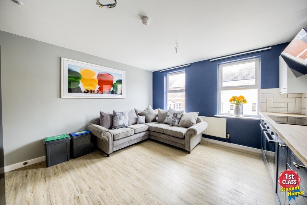 Living Room/Kitchen
