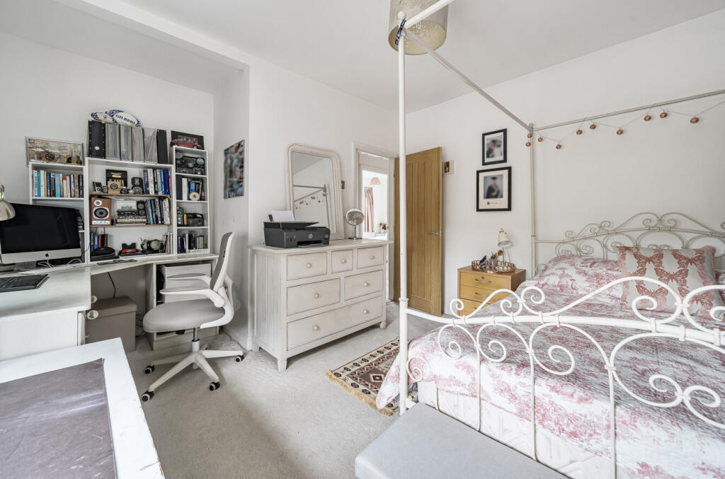 1345899-6-68b6d1a...