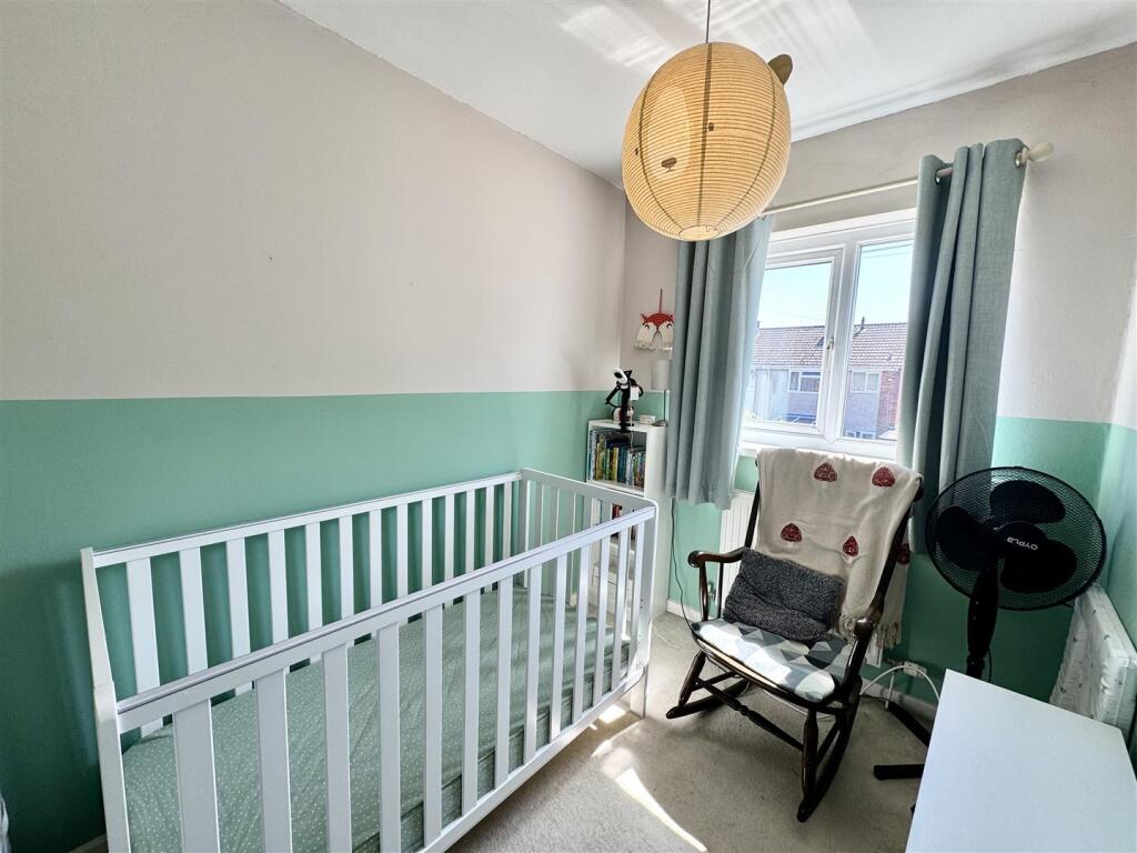 BEDROOM 2