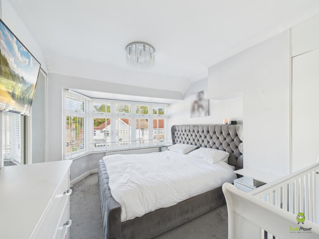 CAM02615G0-PR0121-STILL001