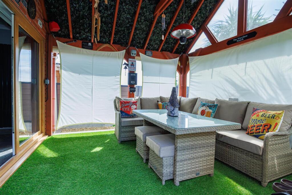 Rear Orangery consevatory SAPL8307.jpg