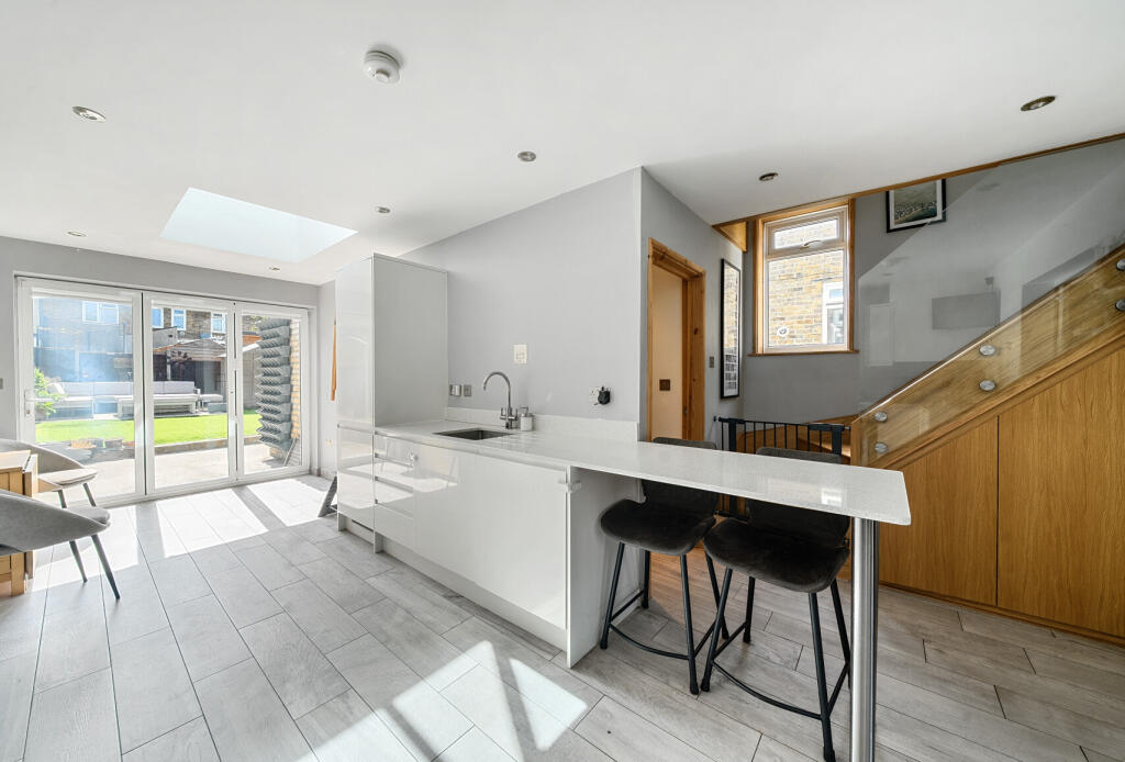 1316889-5-6861bc4...