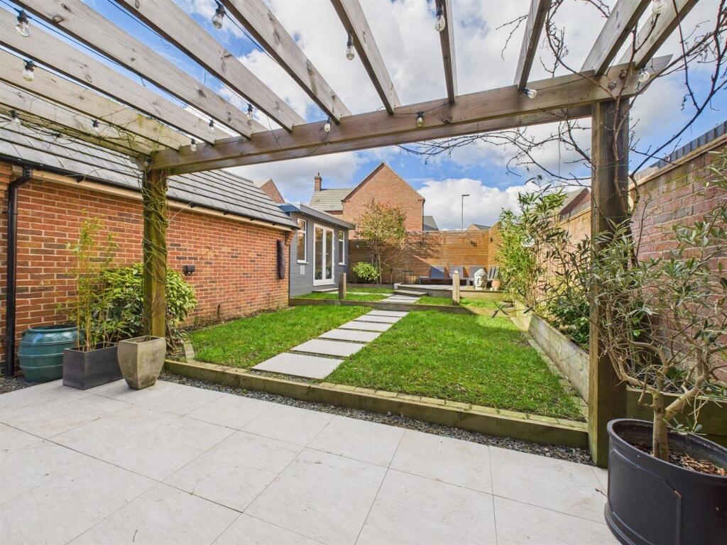 Garden and garden studio
