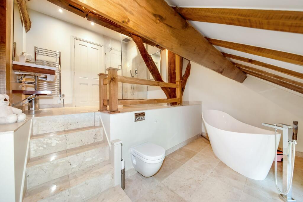 HOUSE BATHROOM
