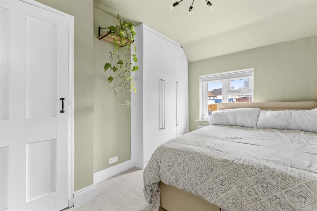 199 Totteridge Rd, HP13 7LE-1.jpg