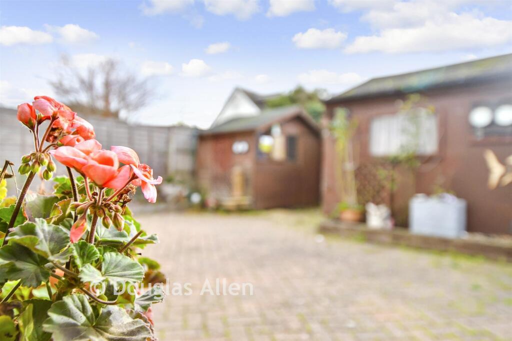 External Lifestyle Photograph