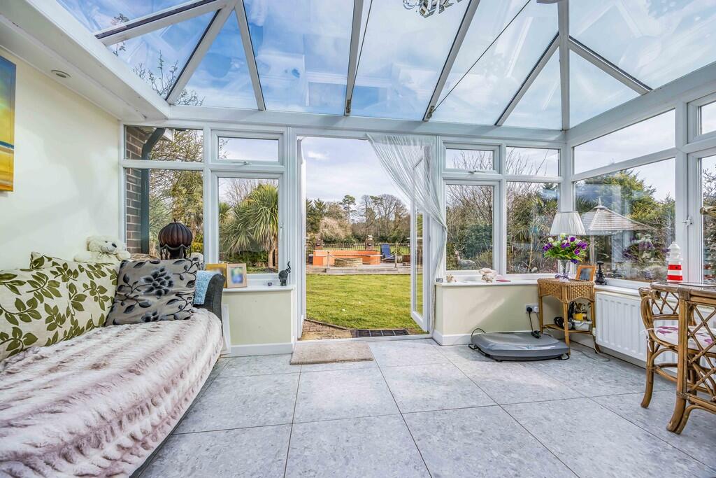 Sunnycroft, North...