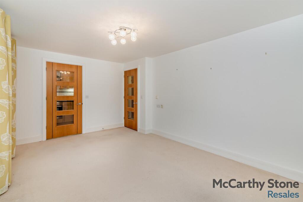 8670505-interior14-800.jpg