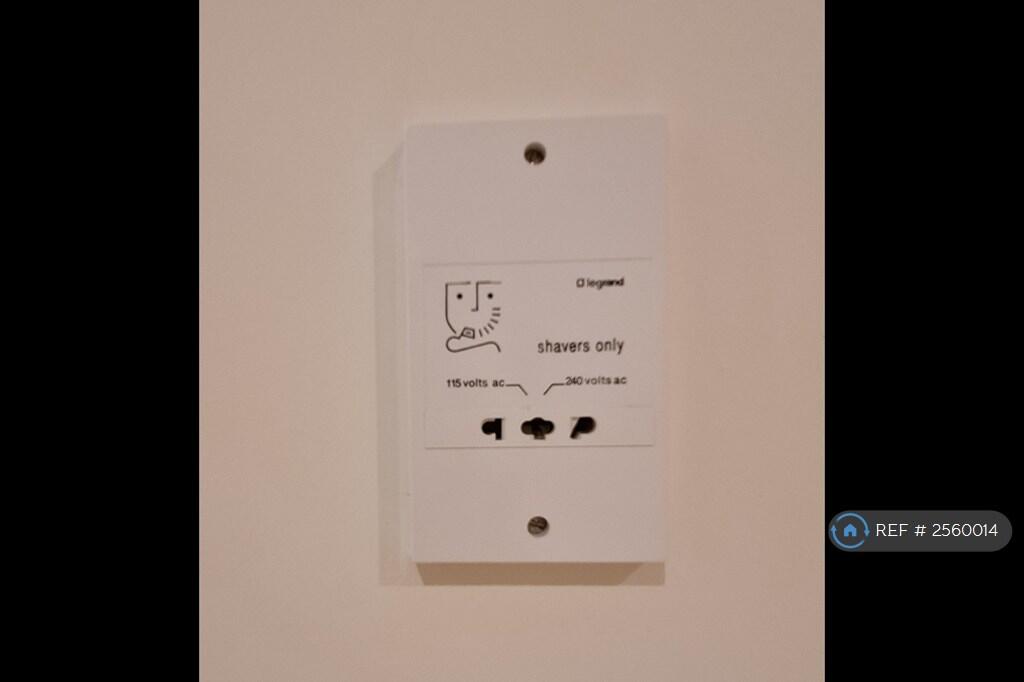 Shavers Socket