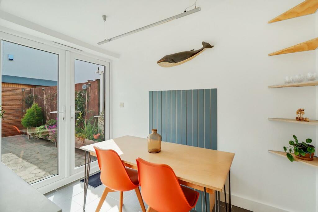 Dining Area 2.jpg
