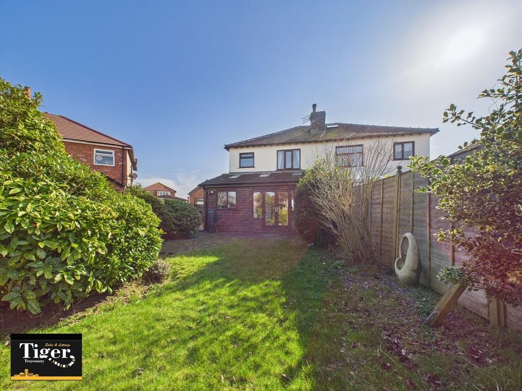 CAM02176G0-PR0505...