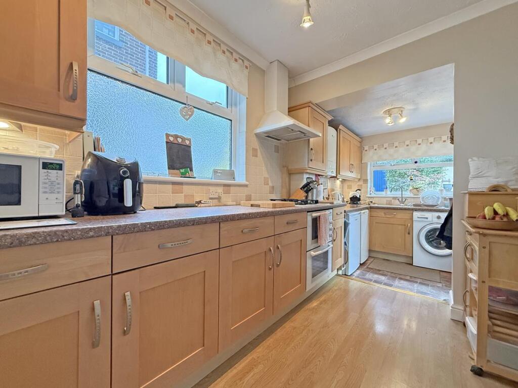 Nicholson Road 9 - Kitchen.jpg