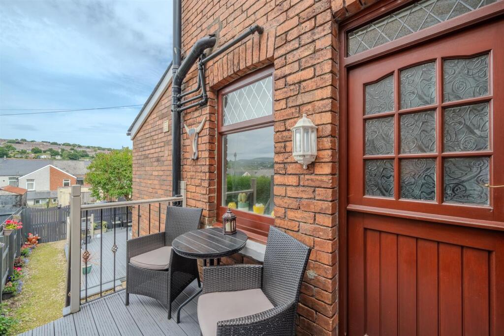 33 Penywain Street-24.jpg