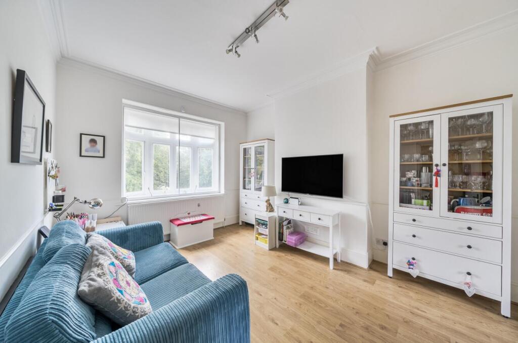 Davidson Frost-Wellings, DFW, Stanmore Hill, Stanm