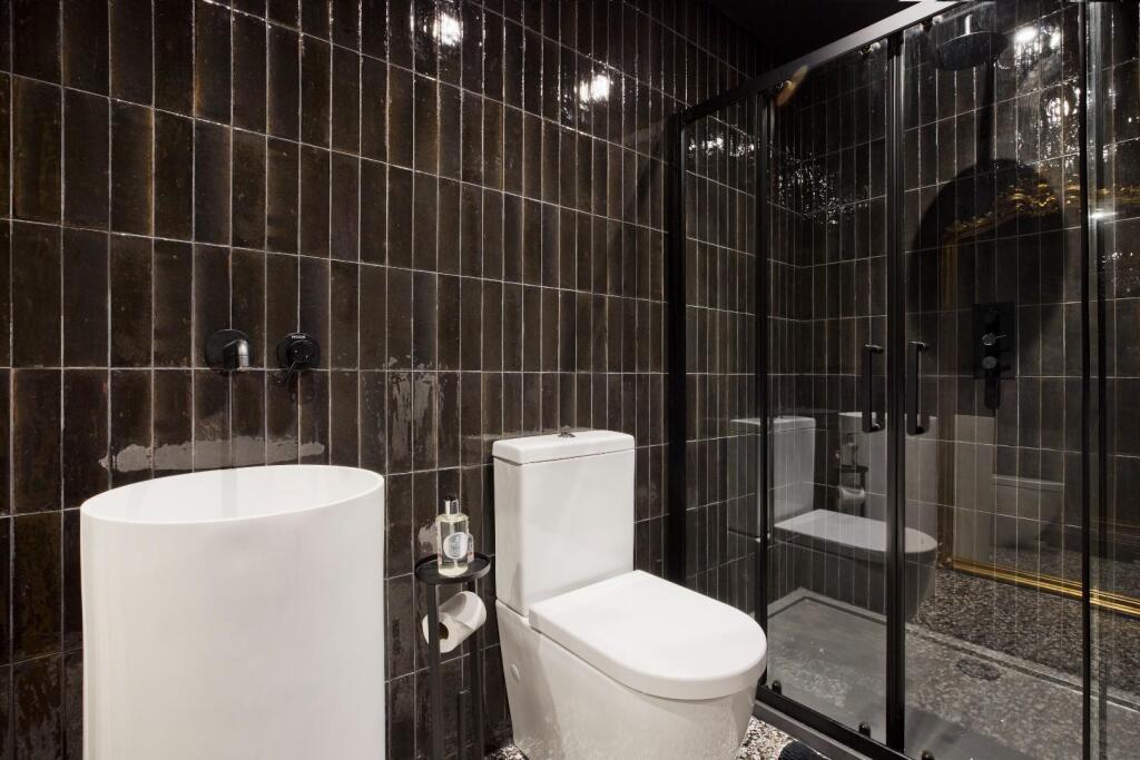 Cloakroom / Shower Room