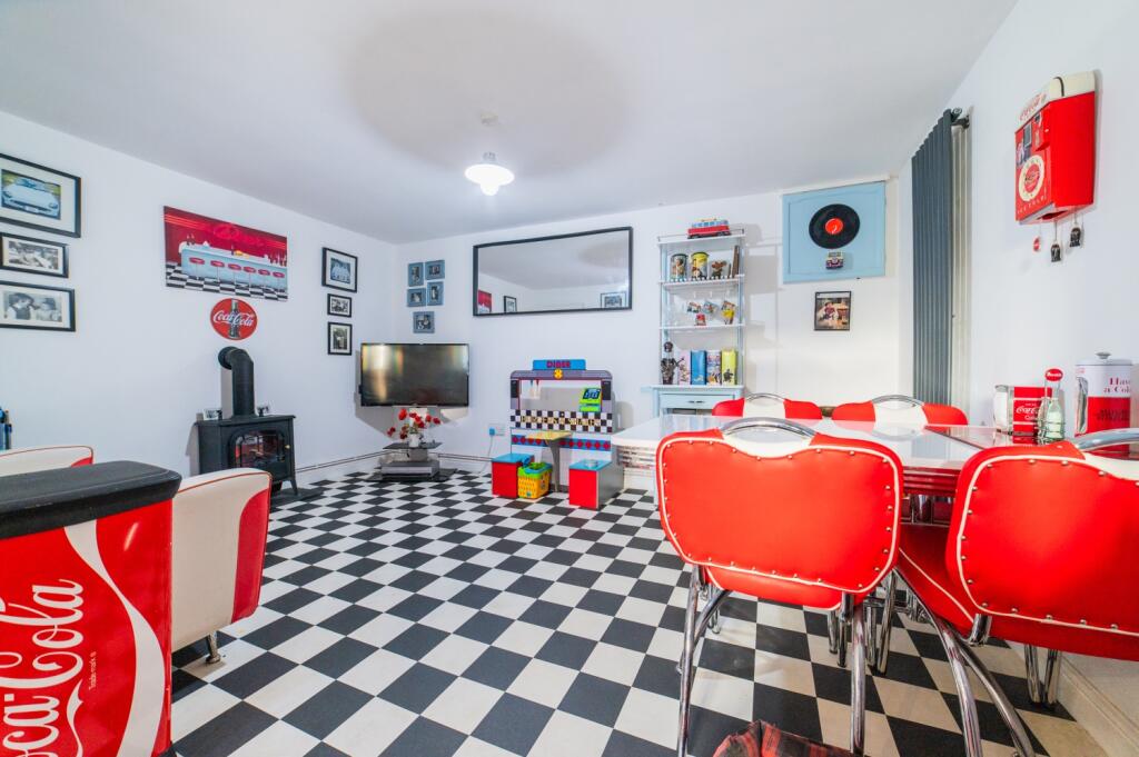 Award-winning Media team on EVERY Listing_12